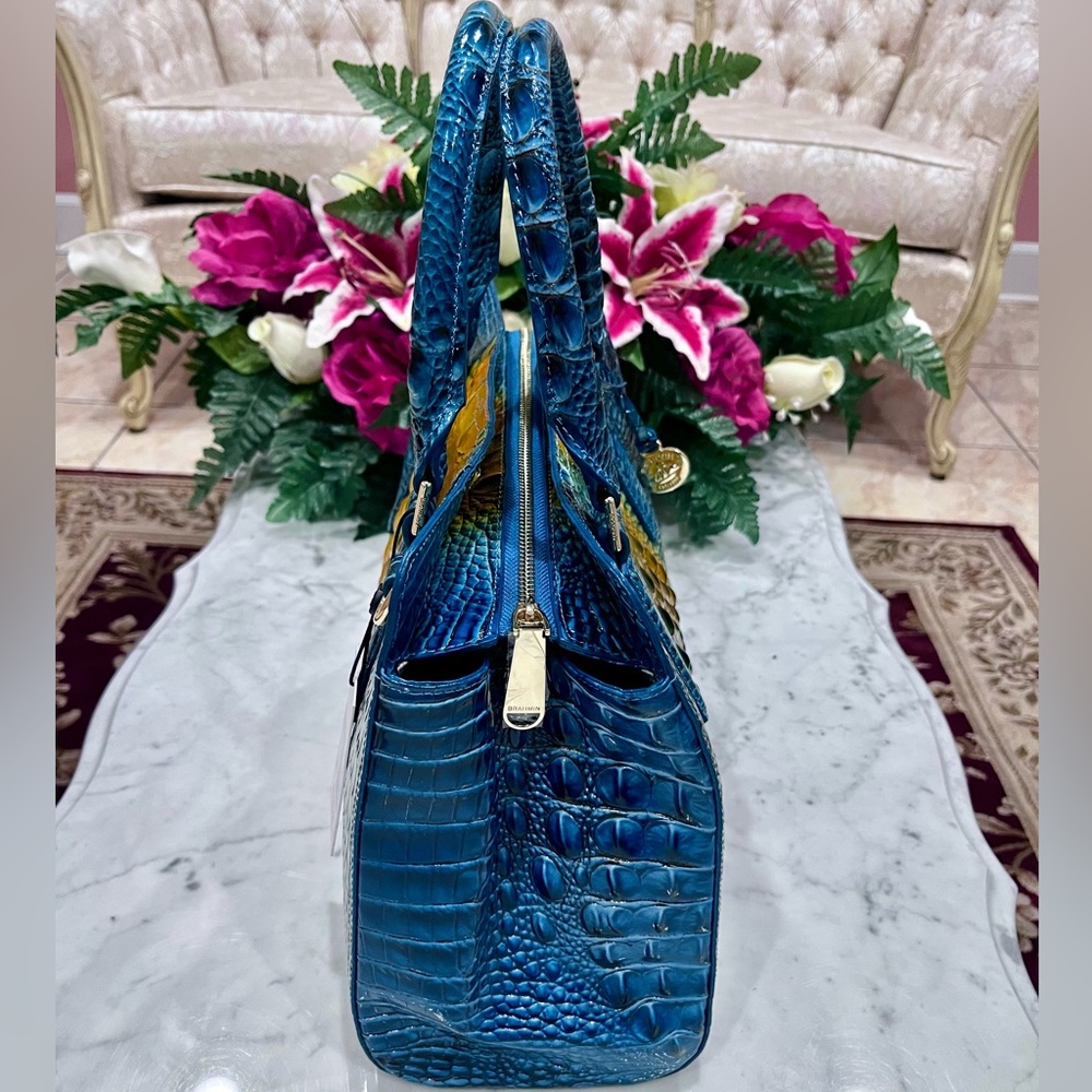 BRAHMIN Small Finley Bermuda ombre 
Melbourne. - Picture 7 of 10
